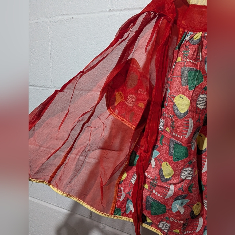 Vintage Half Apron Sheer - Picture 3 of 9